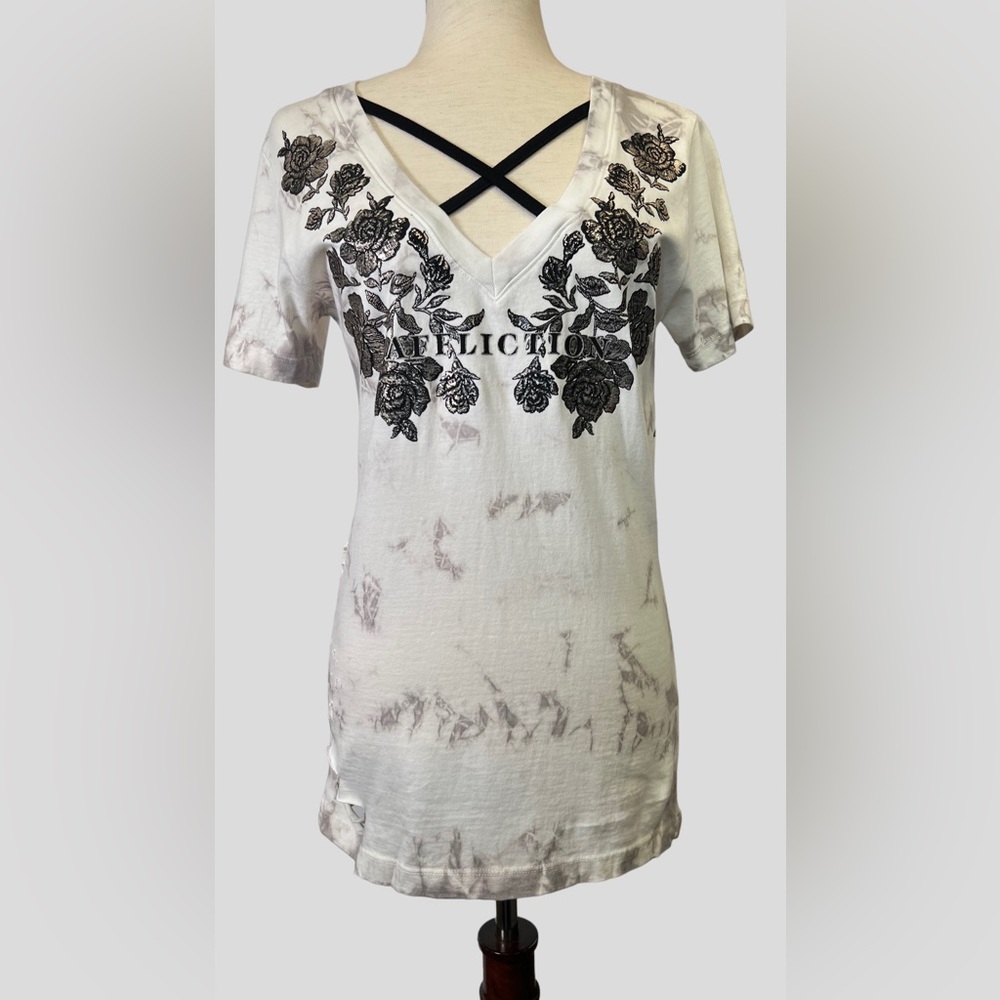 Affliction Black Label‎ Series Love&Roses White/Gray Tee with Black Roses Size M